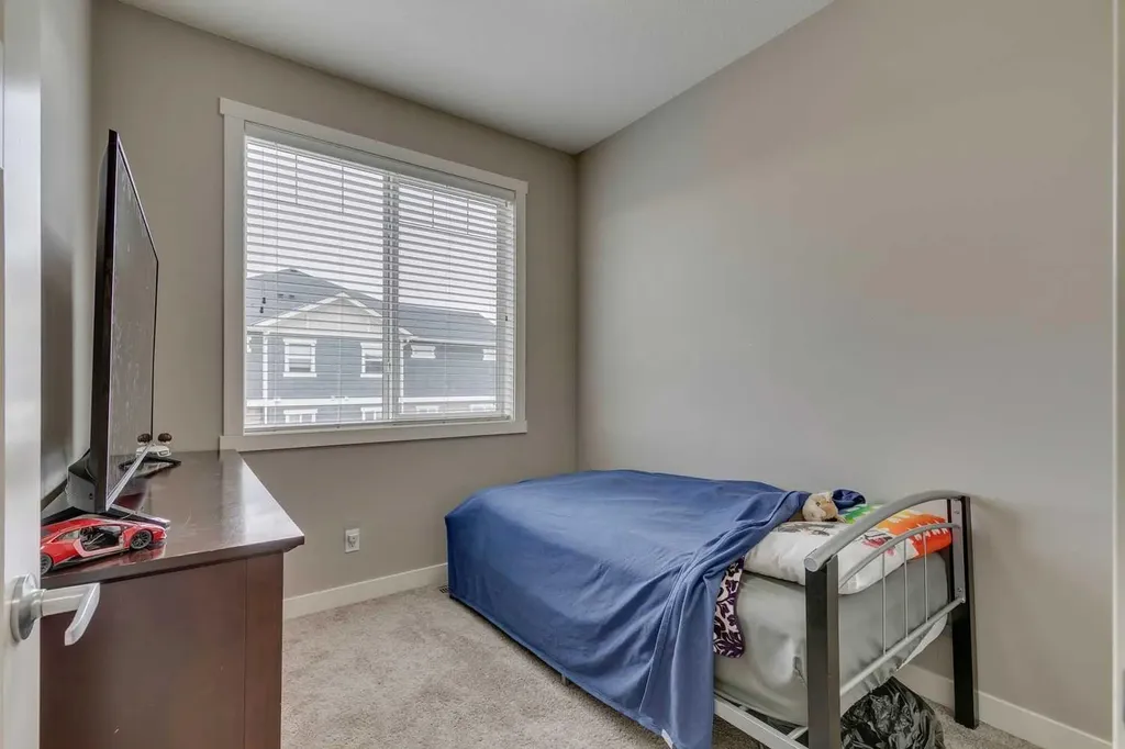 659 Evanston Manor NW Calgary AB T3P 0R9