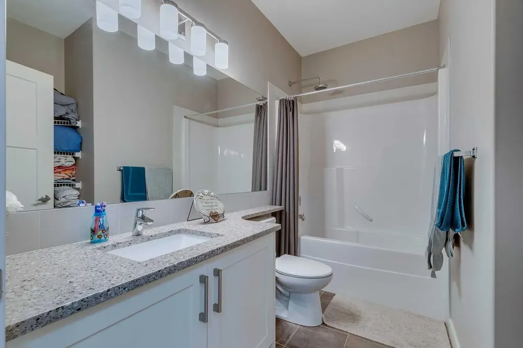 659 Evanston Manor NW Calgary AB T3P 0R9