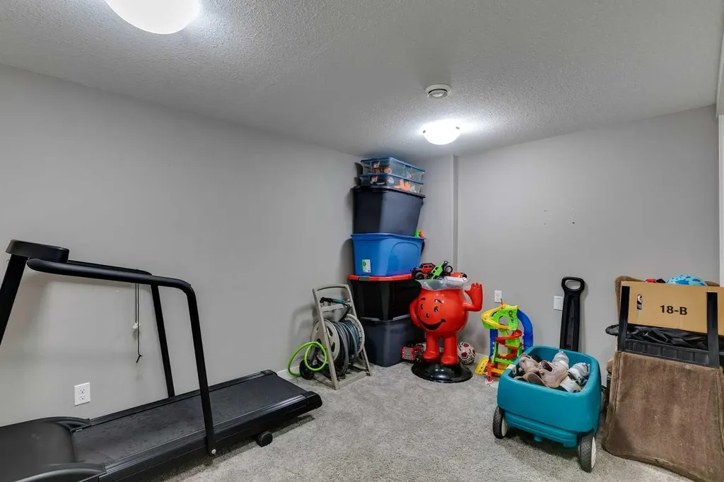 659 Evanston Manor NW Calgary AB T3P 0R9