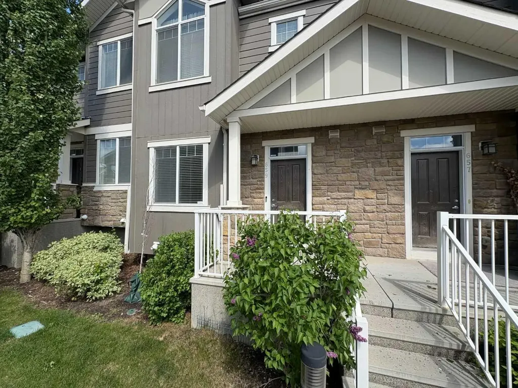 659 Evanston Manor NW Calgary AB T3P 0R9
