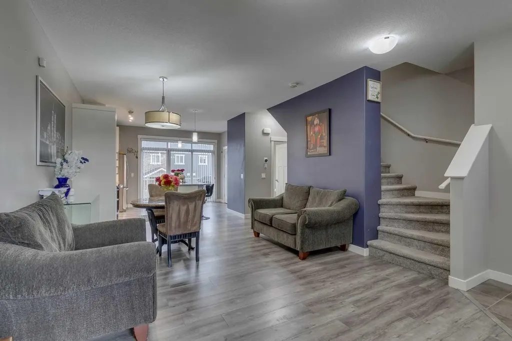 659 Evanston Manor NW Calgary AB T3P 0R9