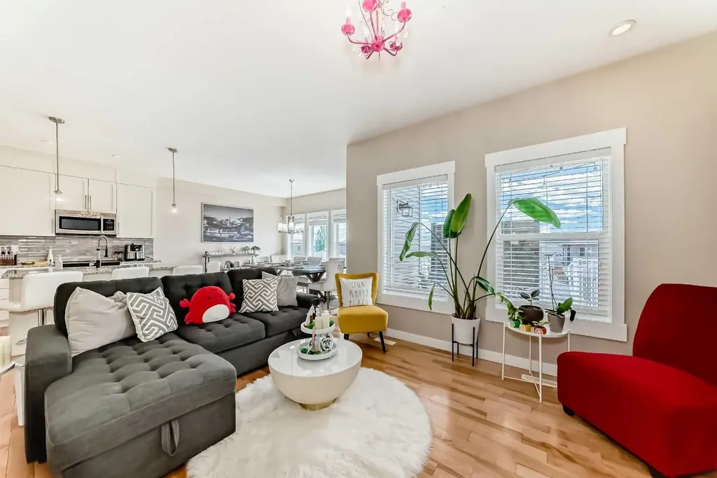 320 Rainbow Falls Green Chestermere AB T1X 0S4