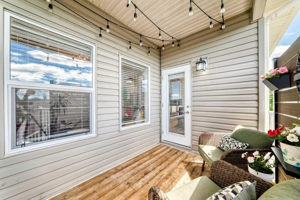 320 Rainbow Falls Green Chestermere AB T1X 0S4