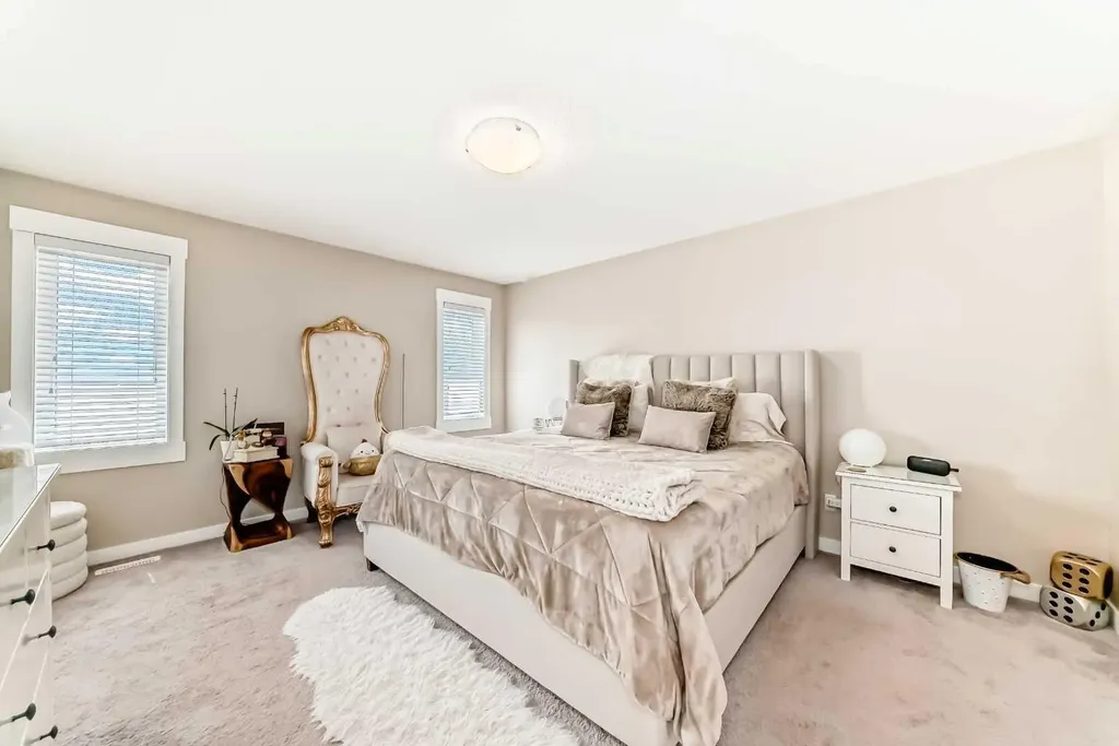 320 Rainbow Falls Green Chestermere AB T1X 0S4