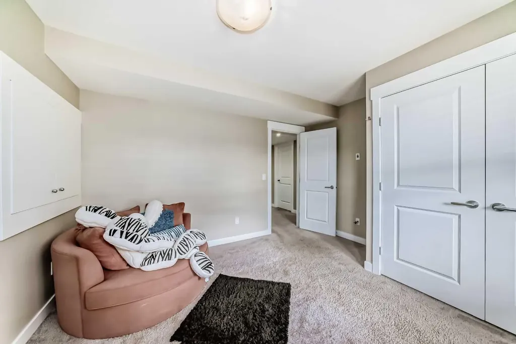 320 Rainbow Falls Green Chestermere AB T1X 0S4