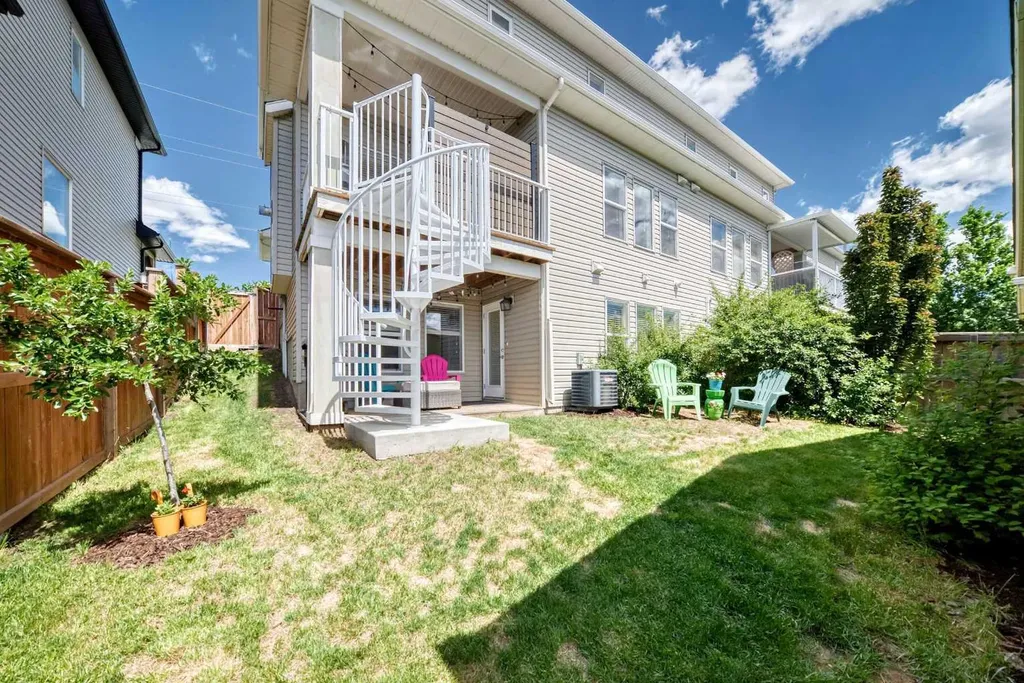 320 Rainbow Falls Green Chestermere AB T1X 0S4