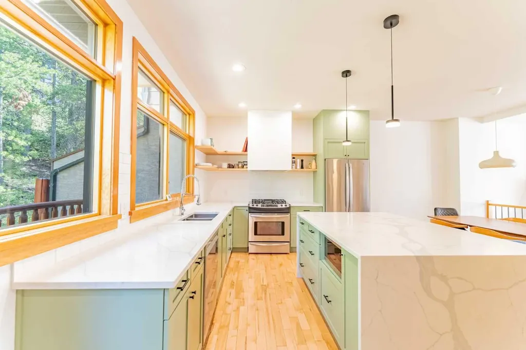 137 Wapiti Close Canmore AB T1W 3B2