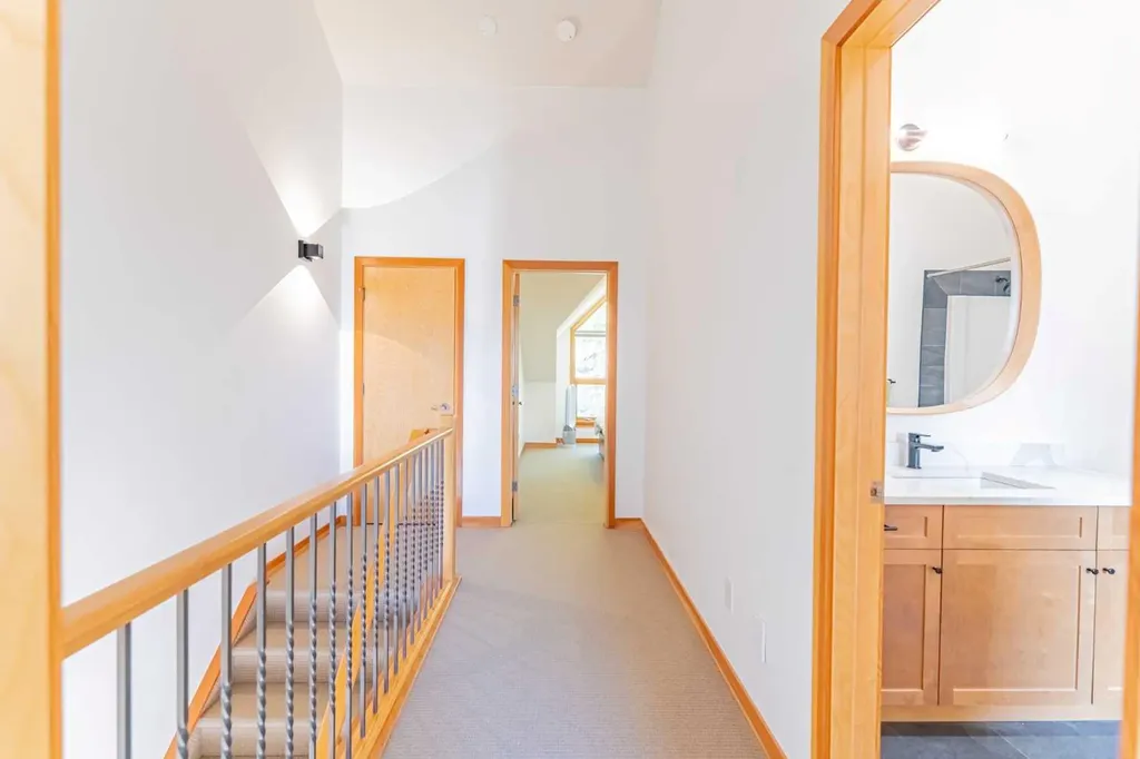 137 Wapiti Close Canmore AB T1W 3B2