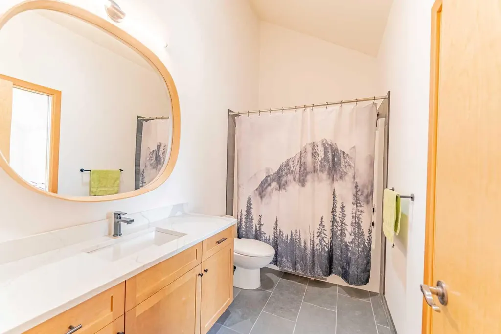 137 Wapiti Close Canmore AB T1W 3B2