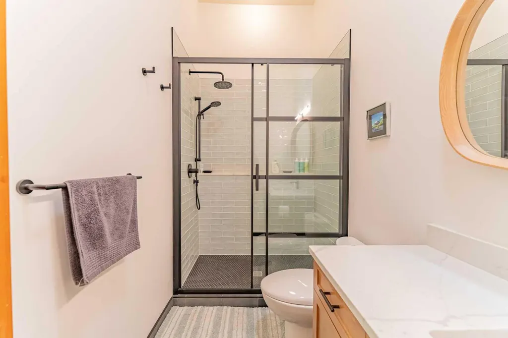 137 Wapiti Close Canmore AB T1W 3B2