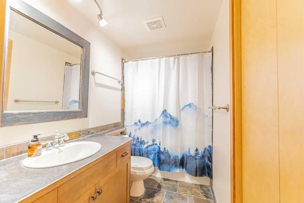 137 Wapiti Close Canmore AB T1W 3B2