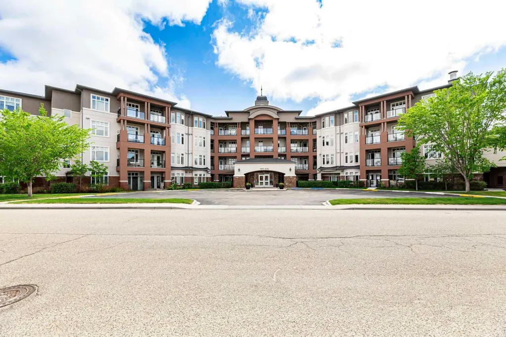 5213 61 Street Red Deer AB T4N 6N5