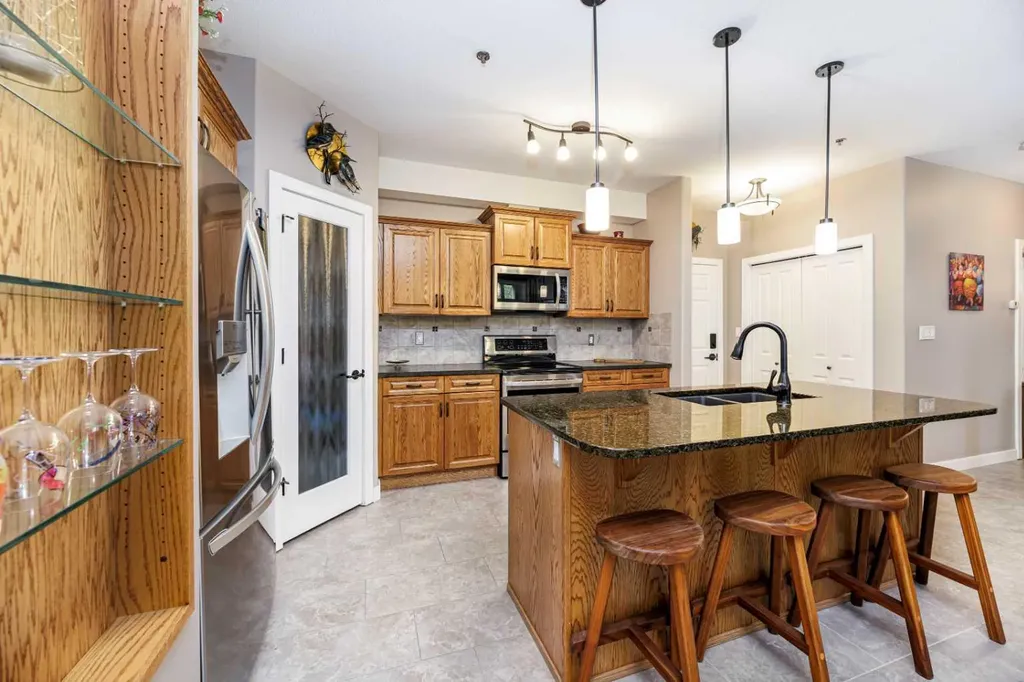 5213 61 Street Red Deer AB T4N 6N5