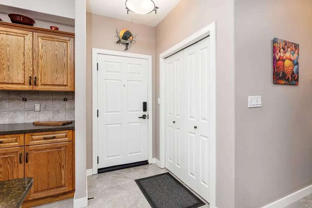 5213 61 Street Red Deer AB T4N 6N5
