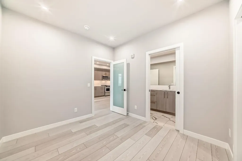 110 18a Street NW Calgary AB T2N5G5