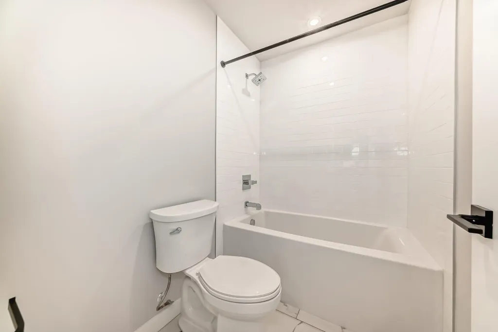 110 18a Street NW Calgary AB T2N5G5