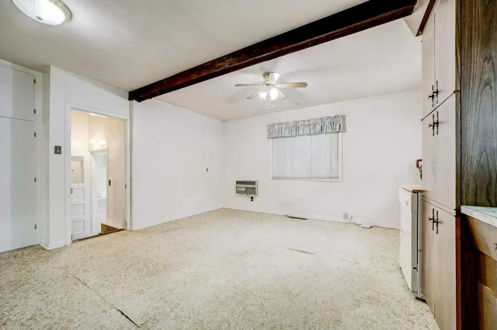 5104 54 Avenue Taber AB T1G 1N3