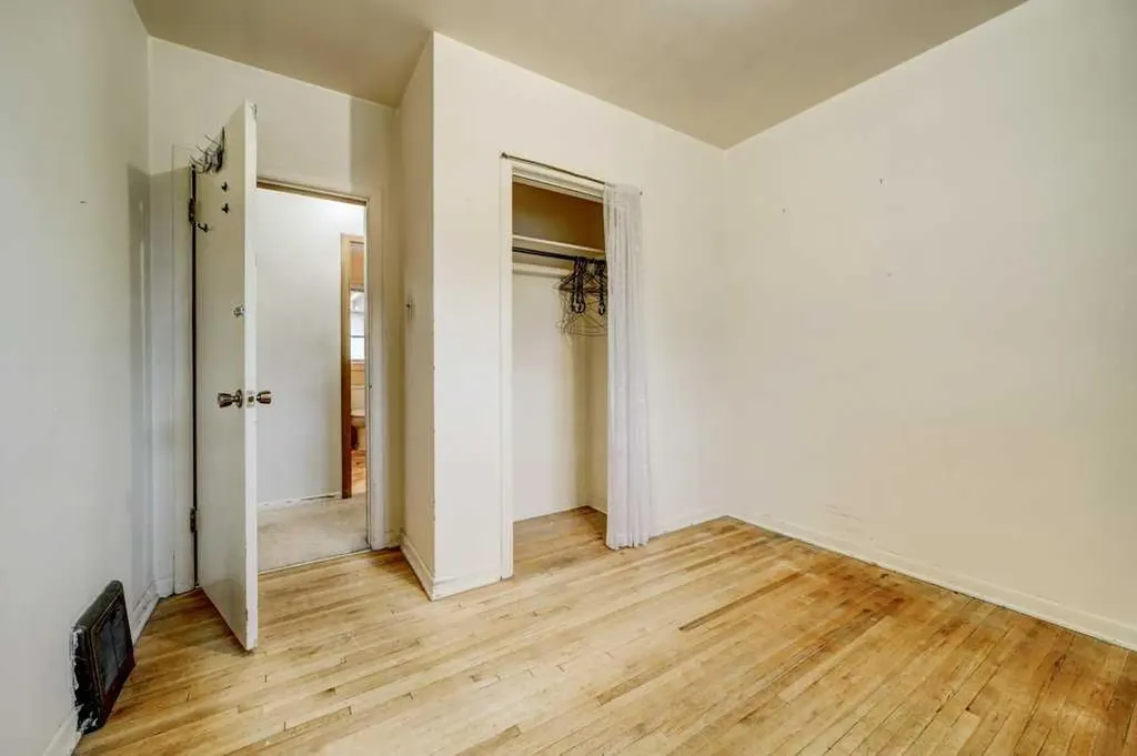 5104 54 Avenue Taber AB T1G 1N3