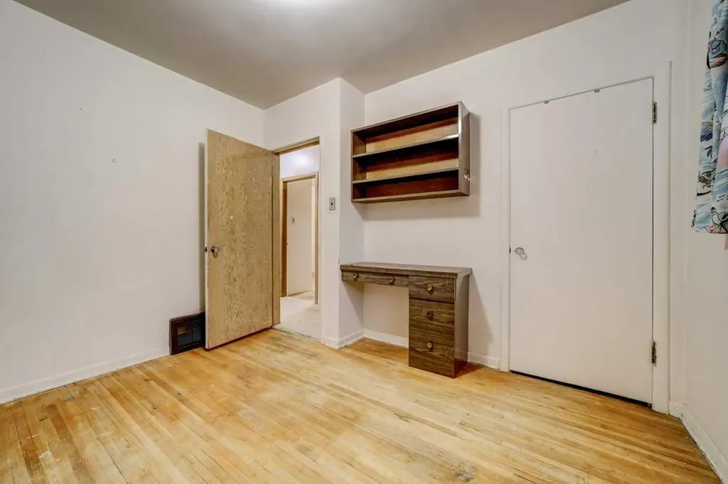5104 54 Avenue Taber AB T1G 1N3