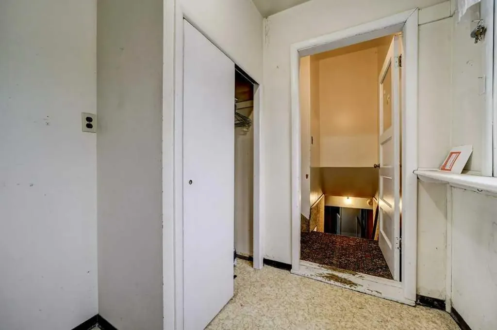 5104 54 Avenue Taber AB T1G 1N3