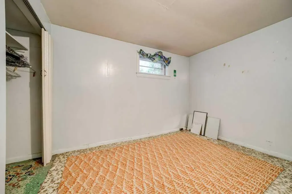 5104 54 Avenue Taber AB T1G 1N3