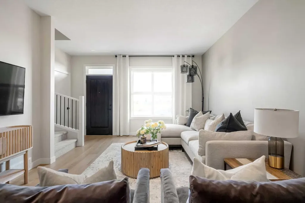 8456 Homestead Avenue NE Calgary AB T3J 5V3