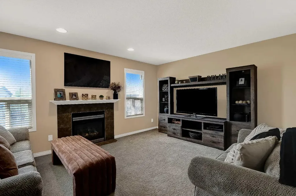 8837 89 Avenue Grande Prairie AB T8X0C6