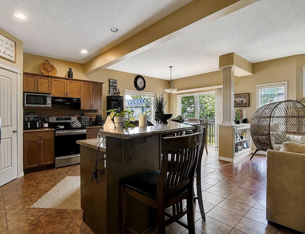 8837 89 Avenue Grande Prairie AB T8X0C6