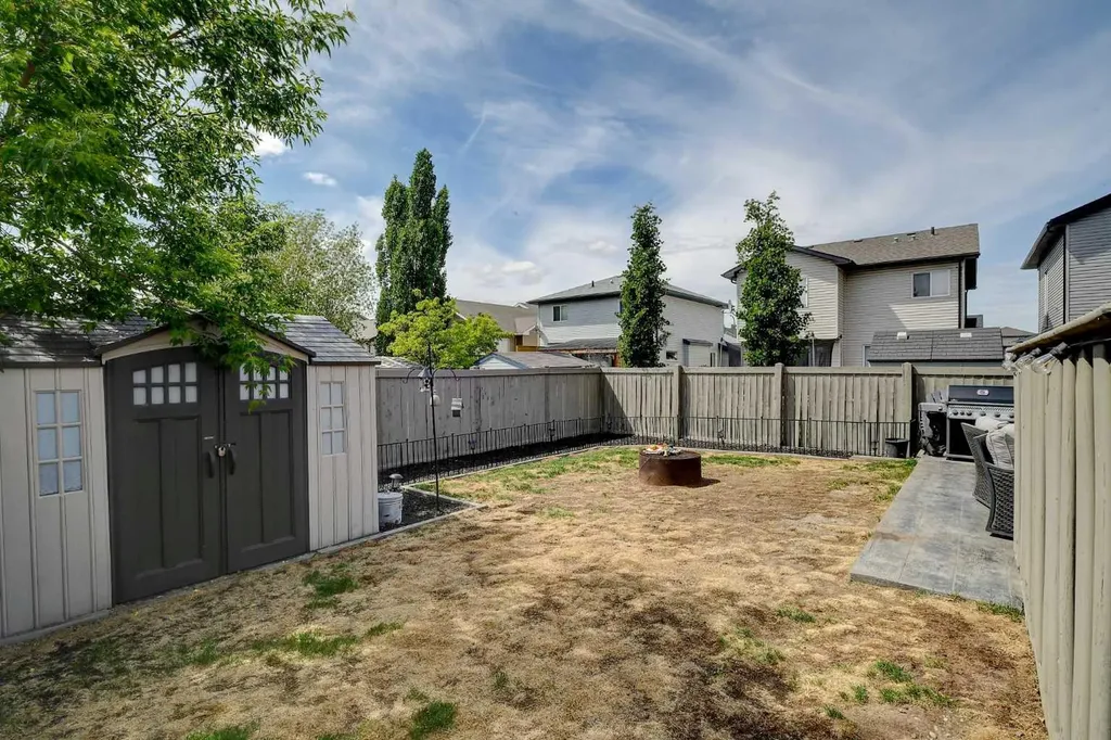 8837 89 Avenue Grande Prairie AB T8X0C6