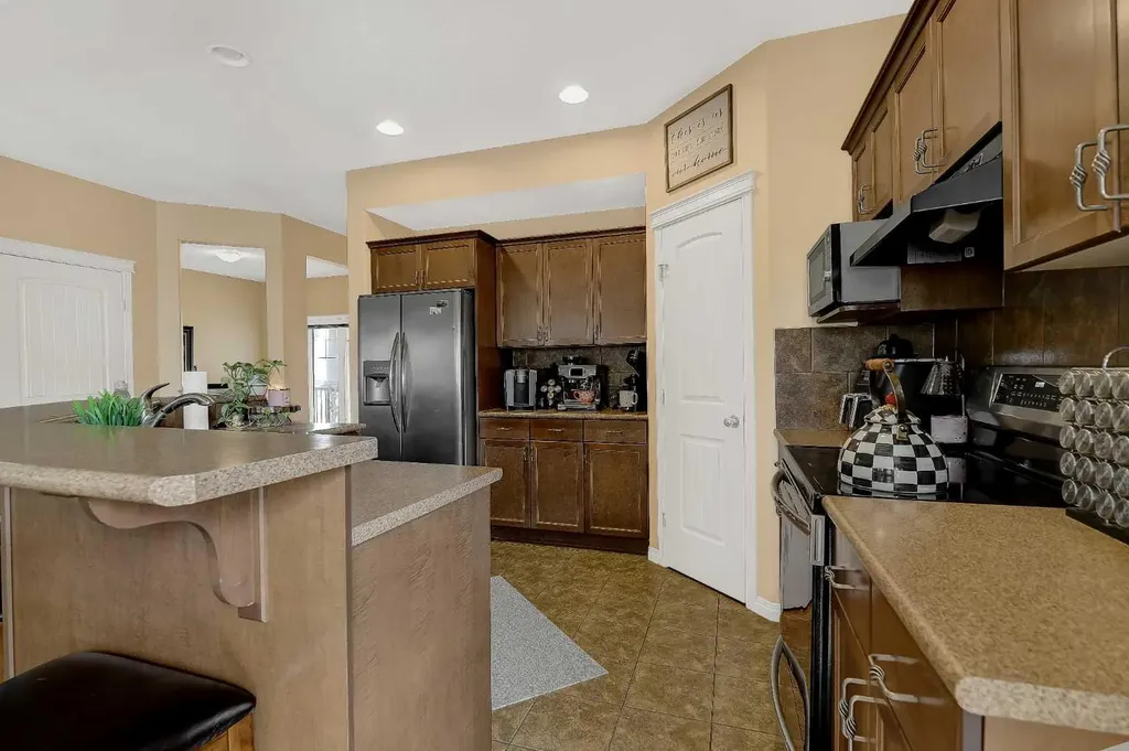 8837 89 Avenue Grande Prairie AB T8X0C6