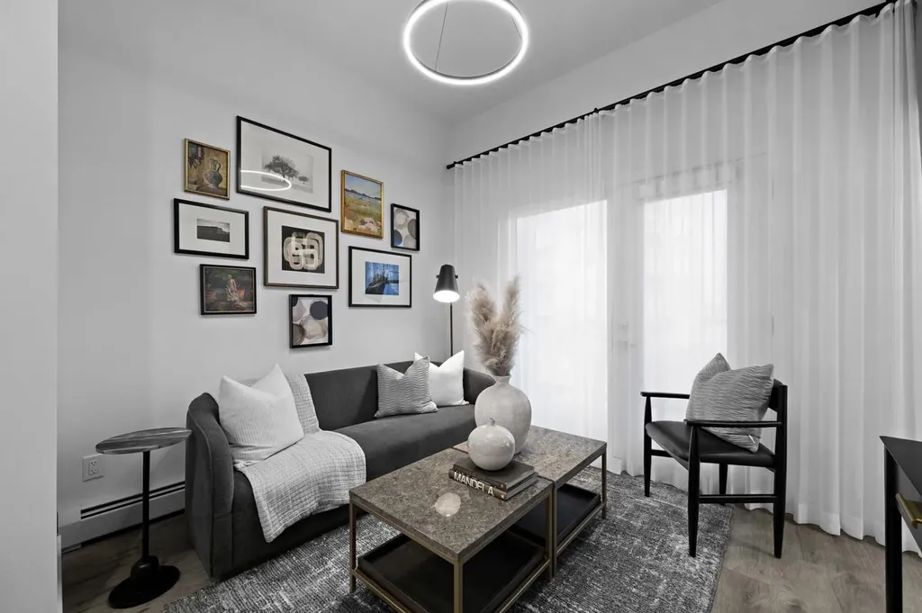 310 15 Avenue SW Calgary AB T2R 1S9