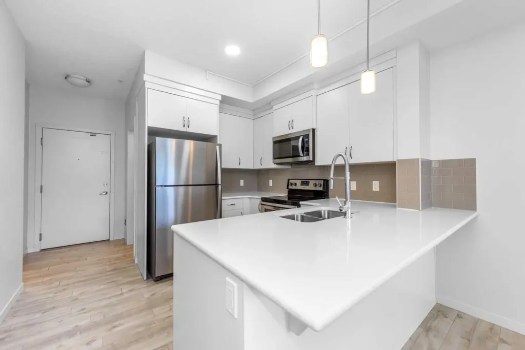 20 Seton Park SE Calgary AB T3M 2V4