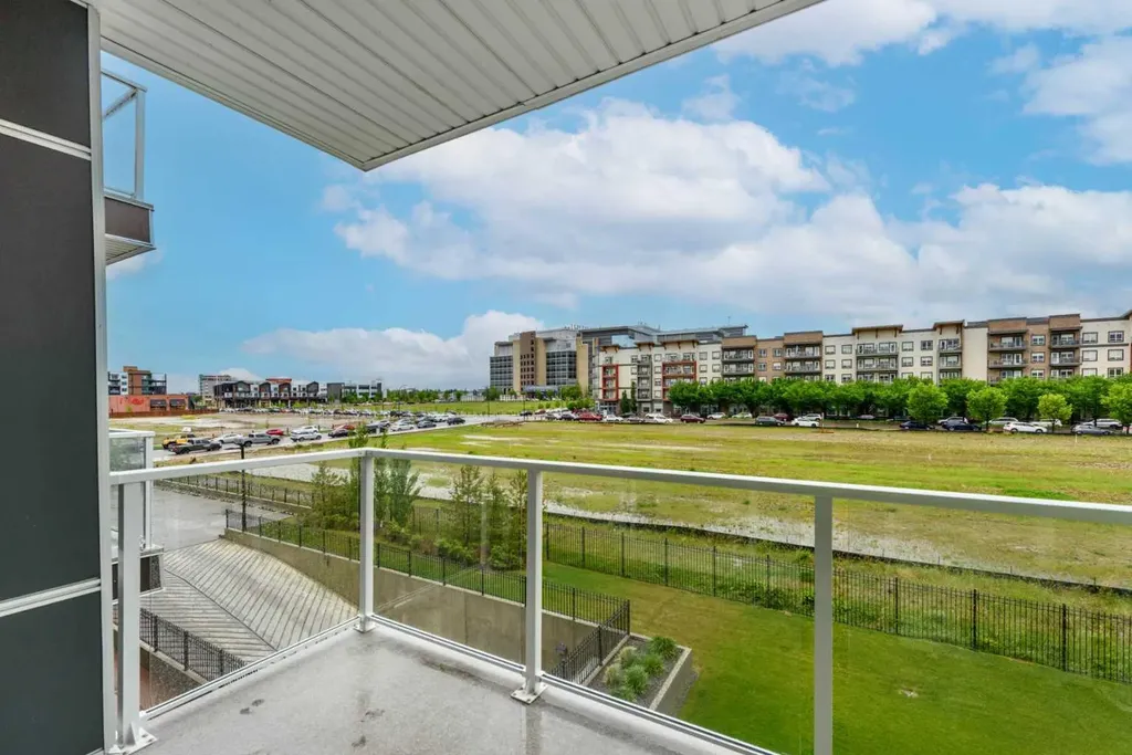 20 Seton Park SE Calgary AB T3M 2V4