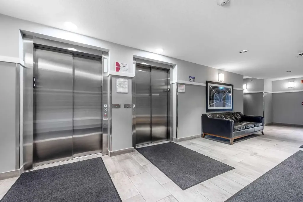 20 Seton Park SE Calgary AB T3M 2V4