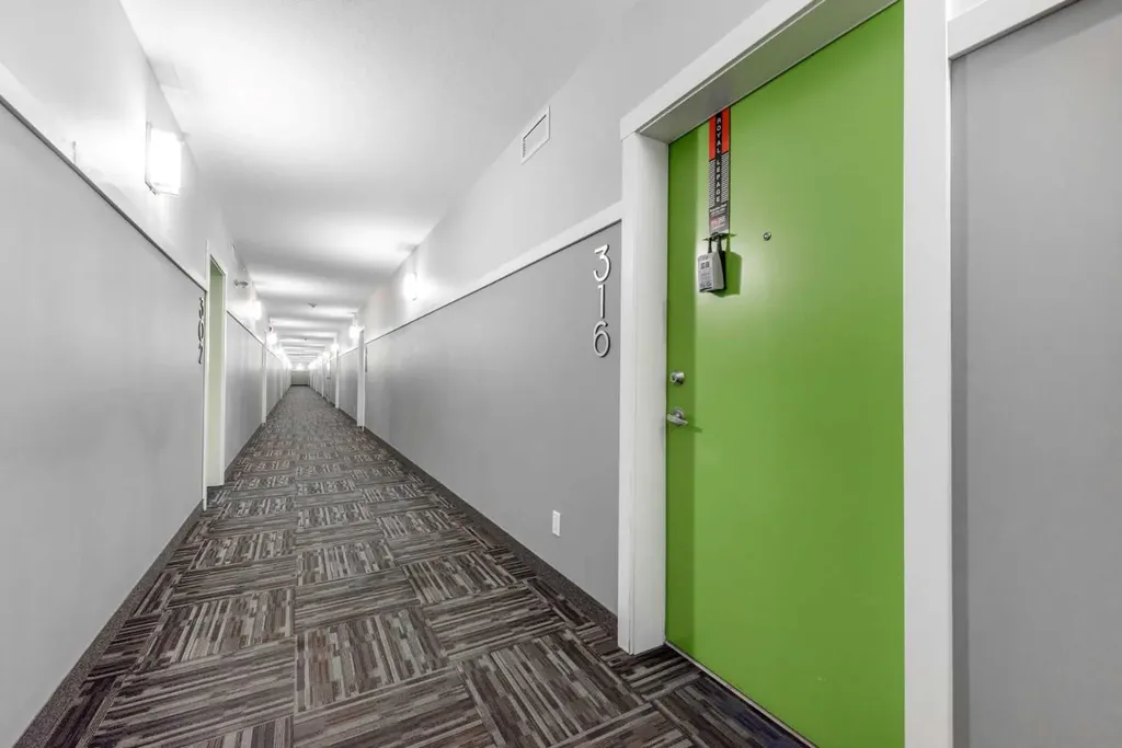 20 Seton Park SE Calgary AB T3M 2V4