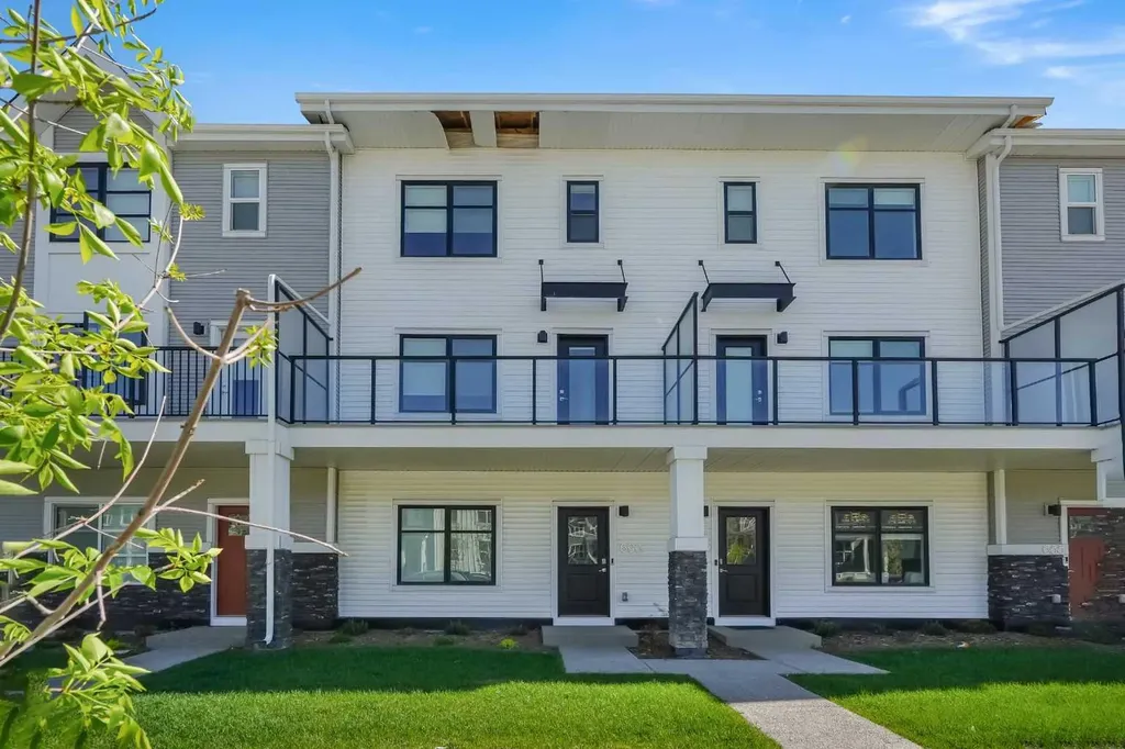 693 Savanna Boulevard NE Calgary AB T3J 2K2