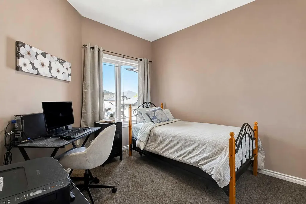 10228 94 Street Sexsmith AB T0H3C0