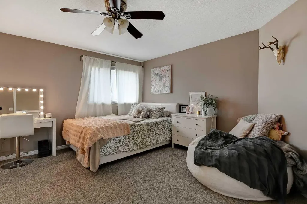 10228 94 Street Sexsmith AB T0H3C0