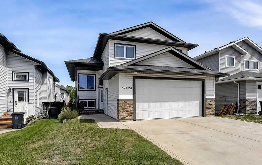 10228 94 Street Sexsmith AB T0H3C0