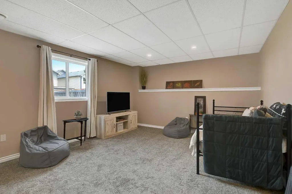 10228 94 Street Sexsmith AB T0H3C0