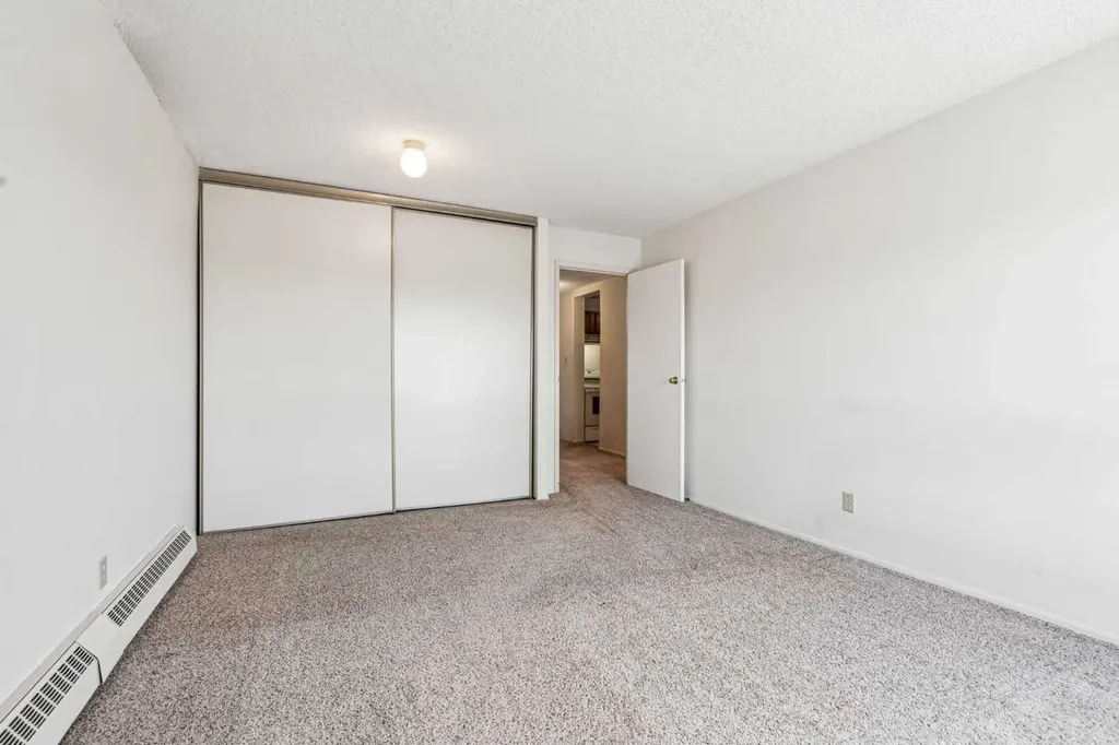 924 14 Avenue SW Calgary AB T2R 0N7