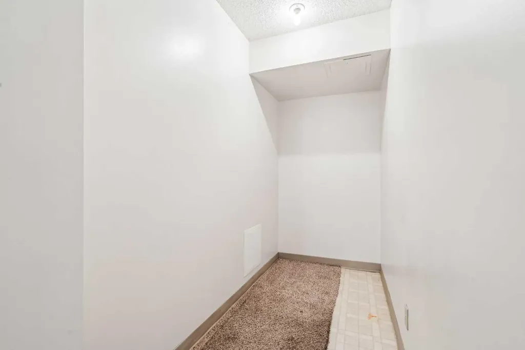 924 14 Avenue SW Calgary AB T2R 0N7