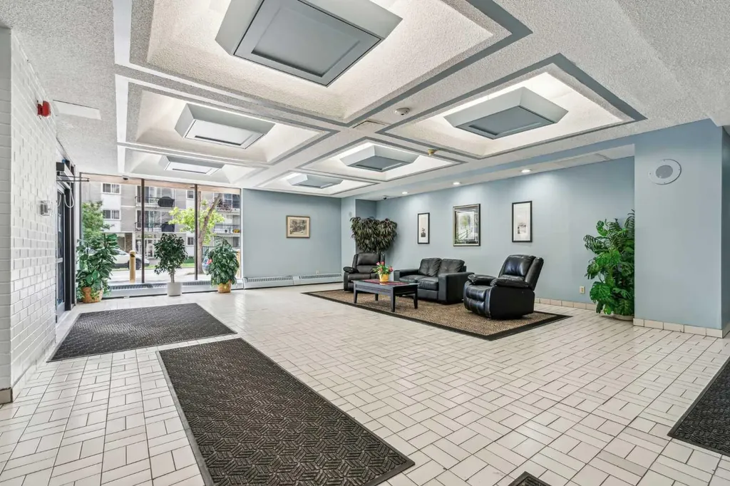 924 14 Avenue SW Calgary AB T2R 0N7