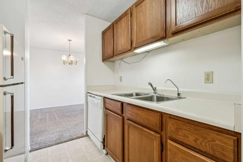 924 14 Avenue SW Calgary AB T2R 0N7
