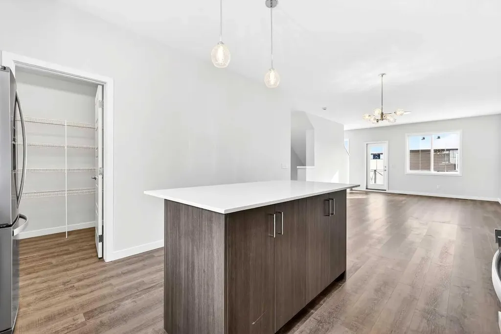 1750 Rangeview Drive SE Calgary AB T3S 0X3