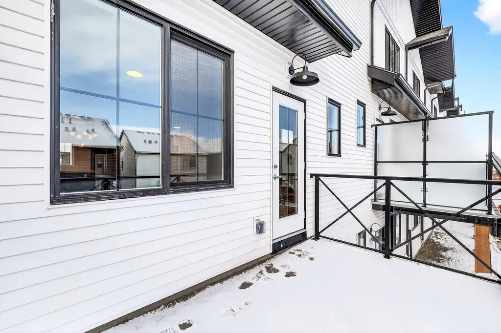 1750 Rangeview Drive SE Calgary AB T3S 0X3