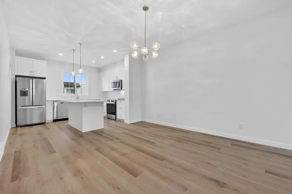 1750 Rangeview Drive SE Calgary AB T3S 0X3