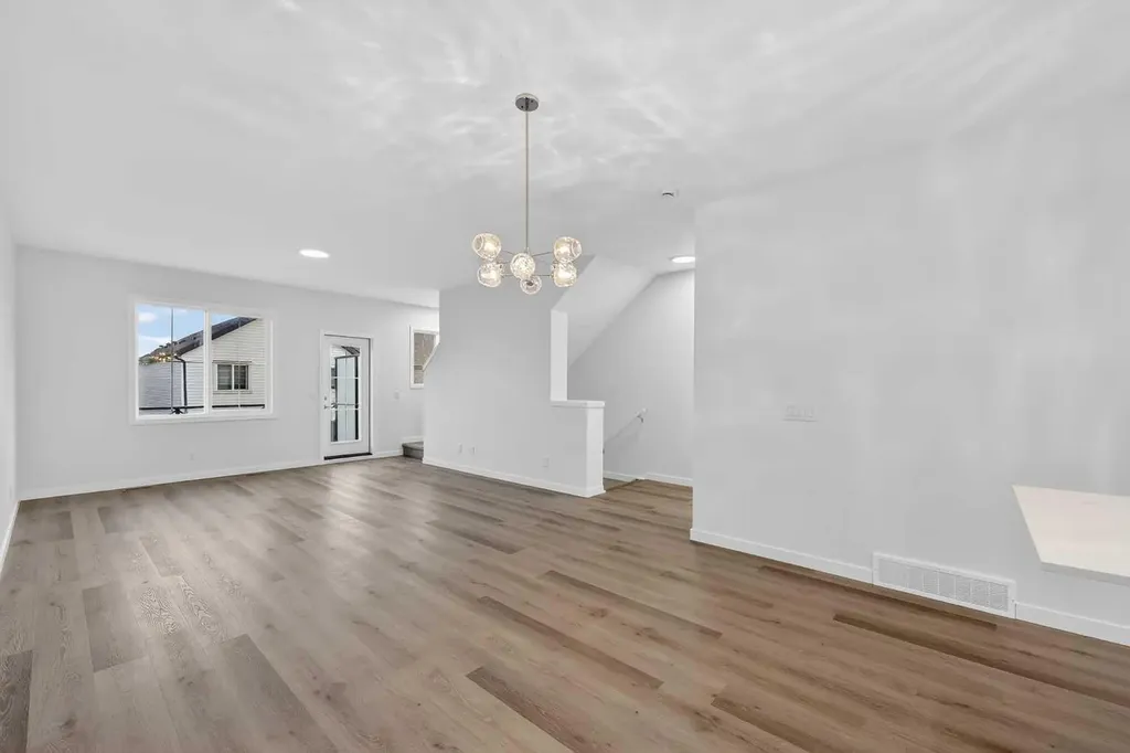 1750 Rangeview Drive SE Calgary AB T3S 0X3