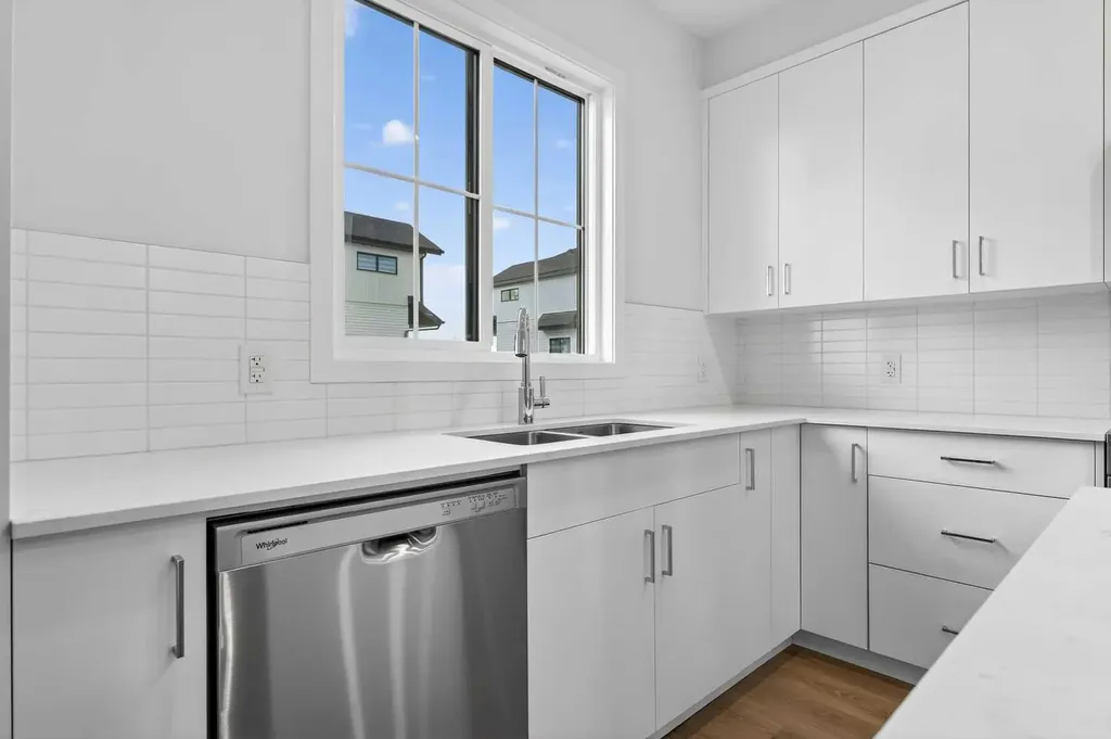 1750 Rangeview Drive SE Calgary AB T3S 0X3