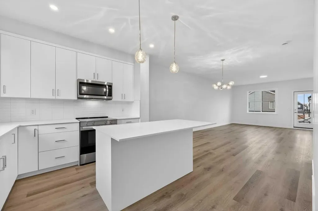 1750 Rangeview Drive SE Calgary AB T3S 0X3